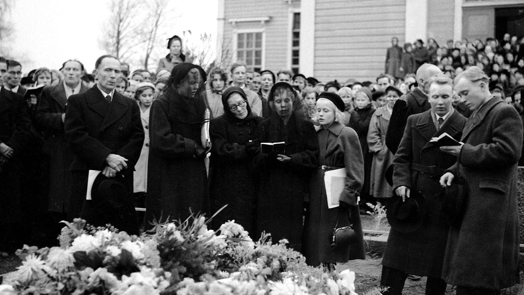 KyllikkiSaari_hautajaiset