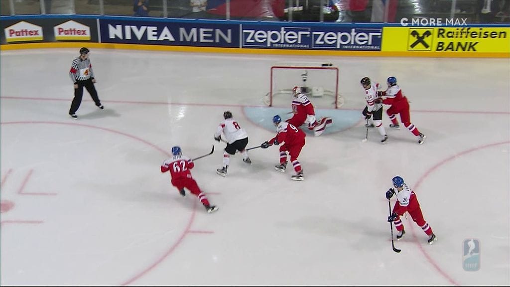 Vincen Praplan siirsi Sveitsin 1–0-johtoon.