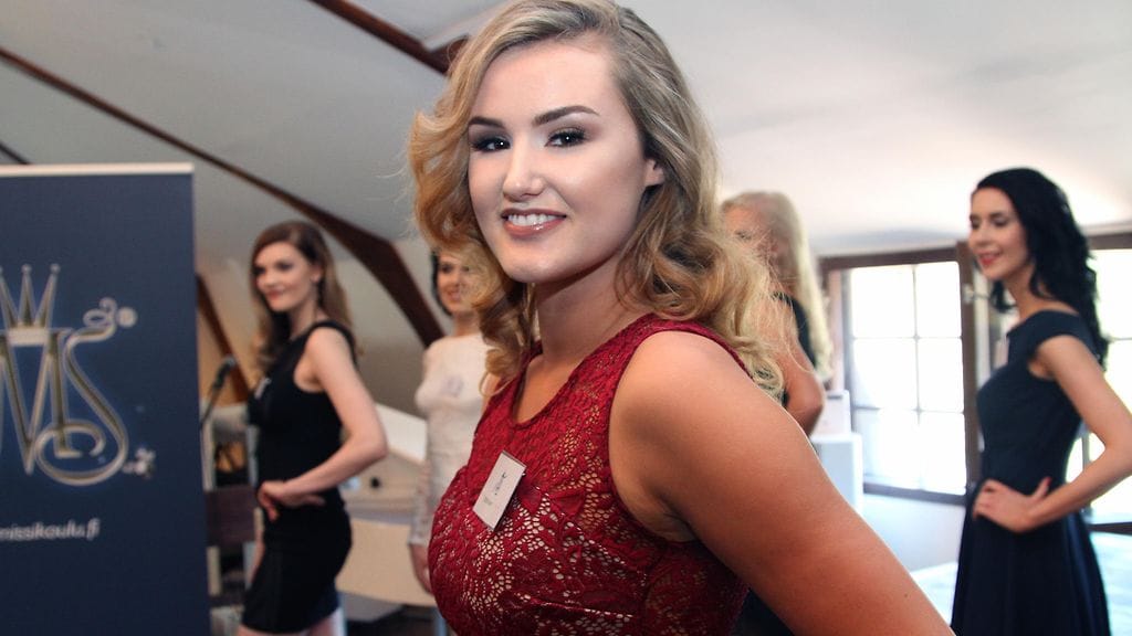 Miss Suomi 2017 -semifinalisti Beata Papp, 22, Kuopio (nyk. Kanada)