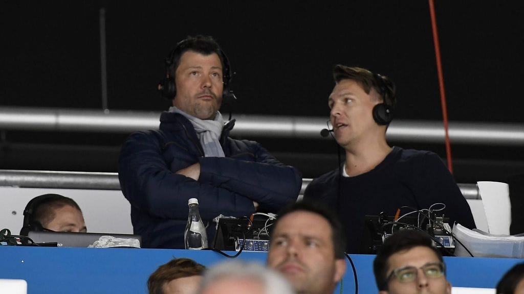 Saksan selostajakaksikon Basti Schwelen ja Rick Goldmannin reaktio puolivälieräpaikkaan on hulvaton.