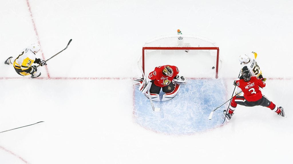 Olli Määttä (3) upotti johtomaalin.