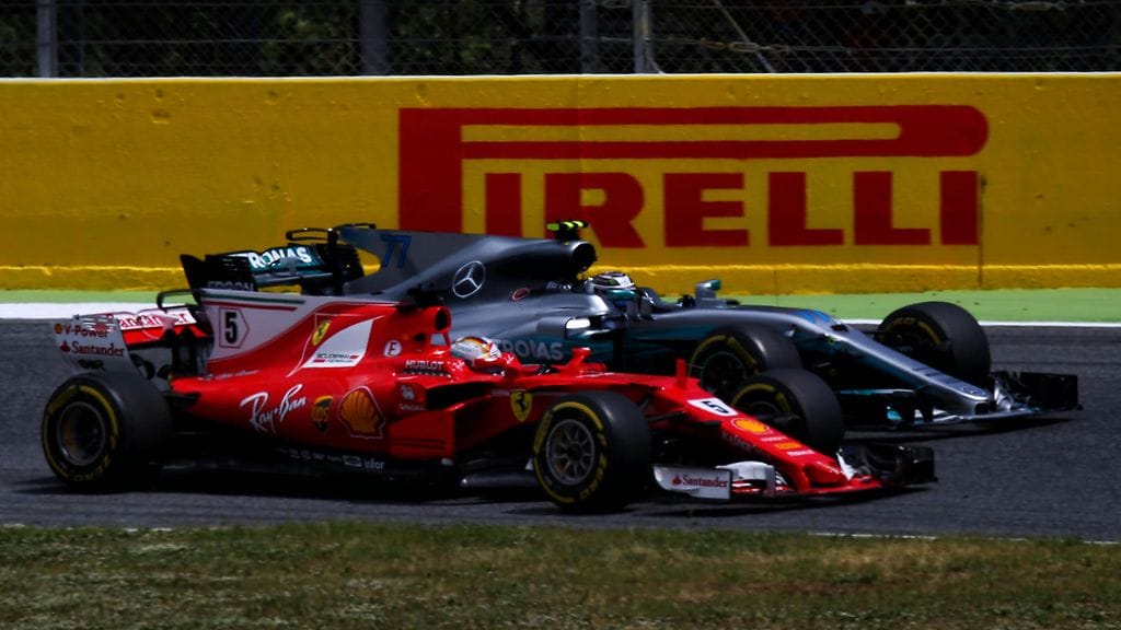 Ferrarin Sebastian Vettel ja Mercedeksen Valtteri Bottas taistelivat Espanjassa reilu viikko sitten.