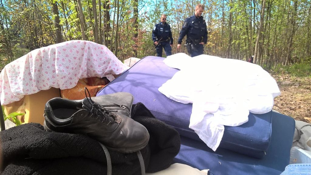 Linnanmäen leiri poliisit