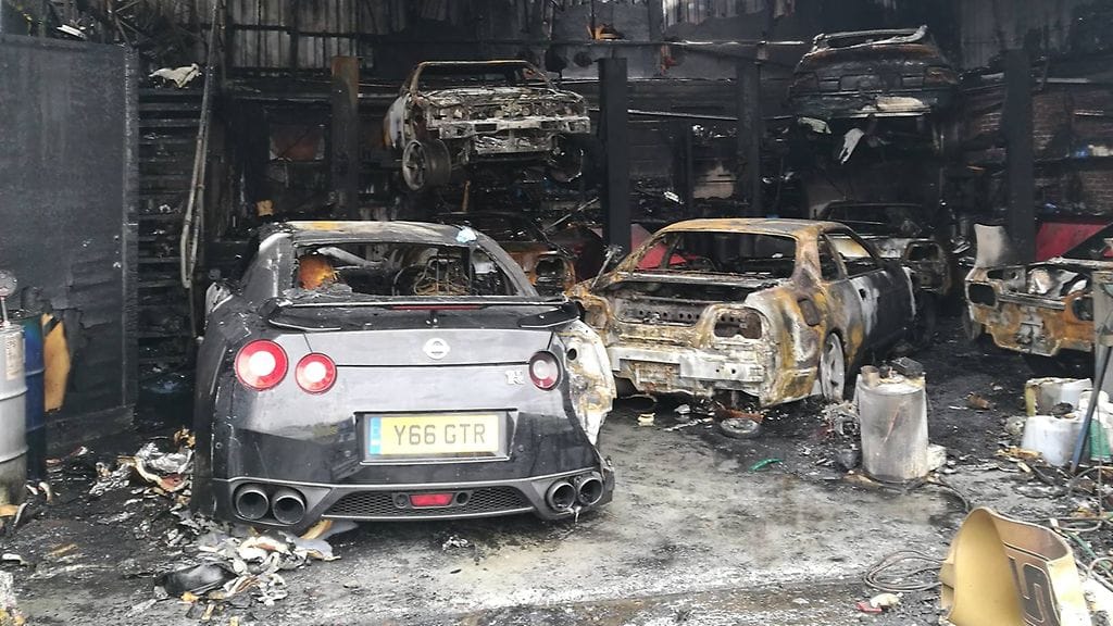 Brittiläisen RB Motorsportin varastosta ei jäänyt tulipalon jälkeen paljonkaan jäljelle.