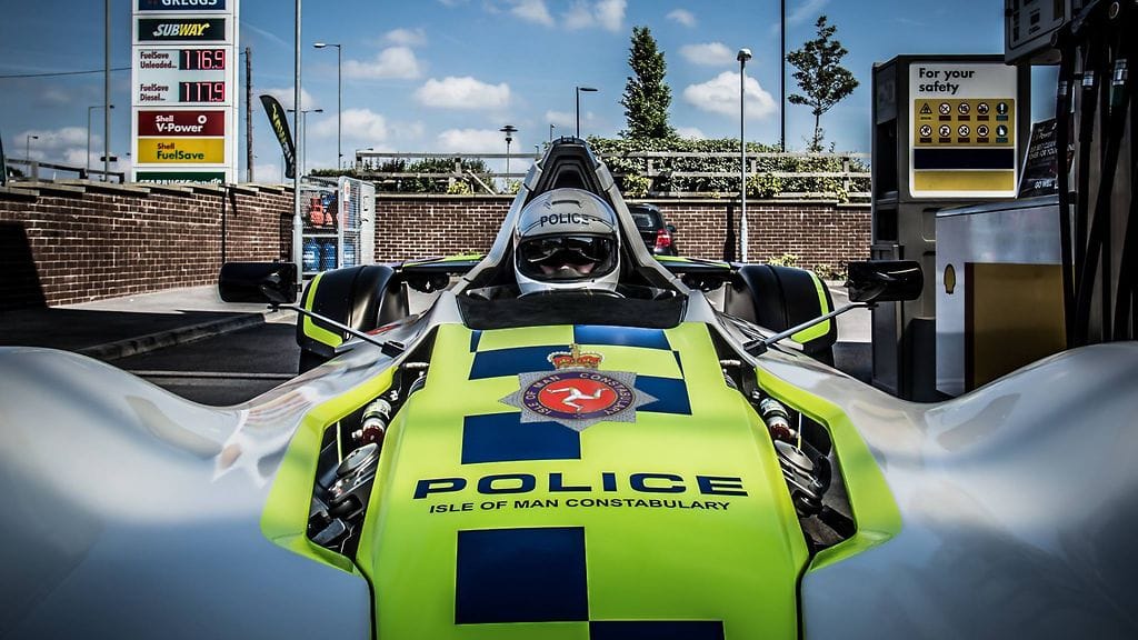 Poliisipäällikkö Andy Greaves on onnekas mies.