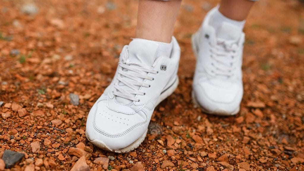 Lenkkareiden epäsiisteista rypyistä on mahdollista päästä eroon.