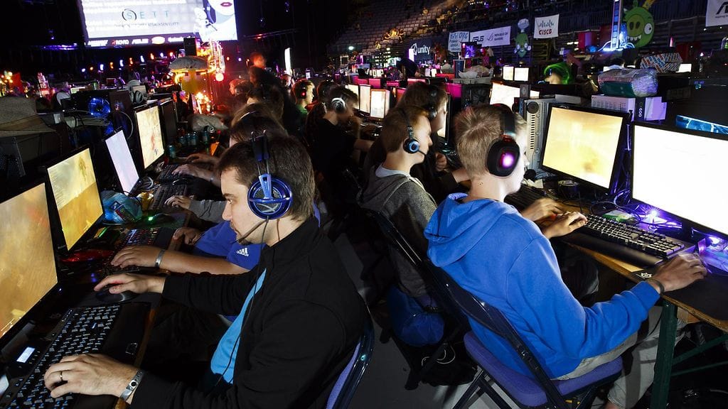 Kuvituskuva tietokonetapahtuma Assembly Summerista vuodelta 2013.