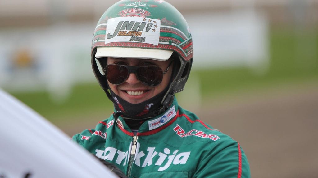 Hannu Torvinen on omaksunut Kajaanin radan erikoispiirteet nopeasti.