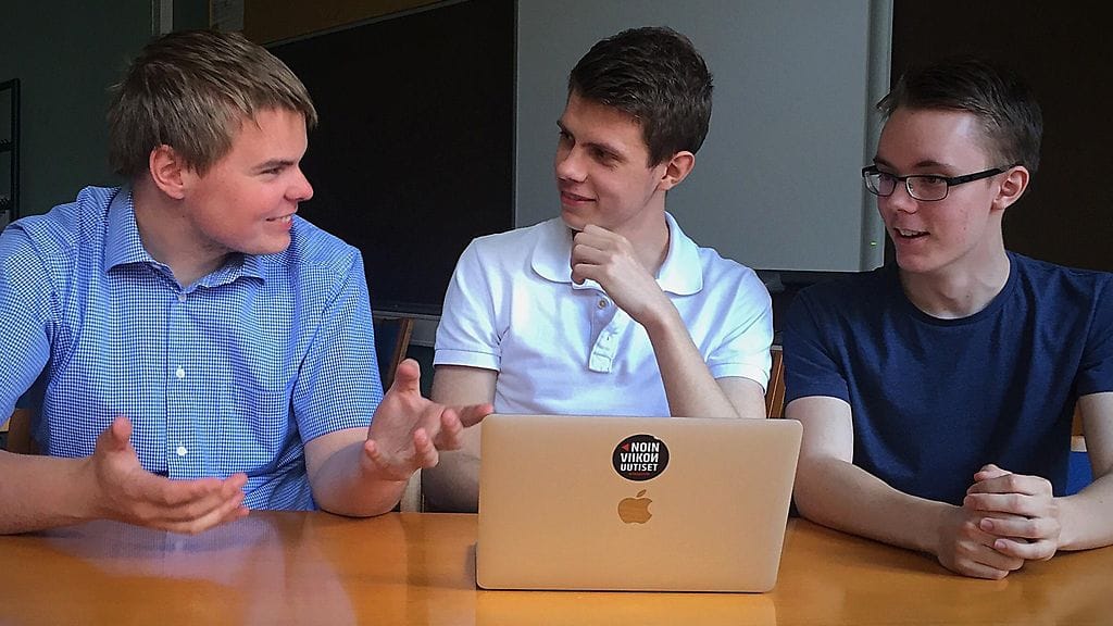 Lukiolaiset Roope Kauhanen, Henri Kleemola ja Juho Koivisto perustivat viime syksynä oman startup-yrityksen, joka työllistää heidät myös tulevana kesänä.