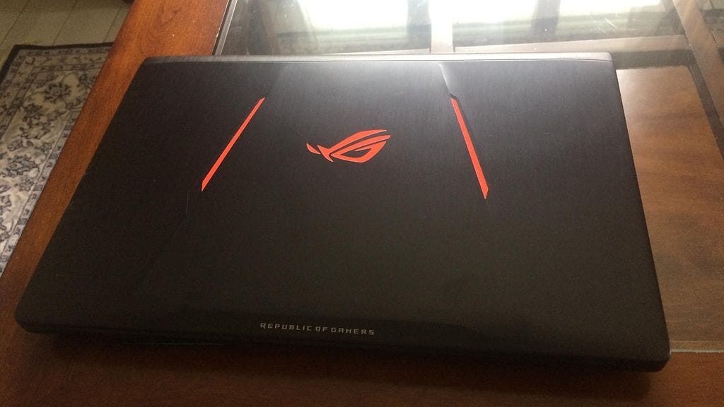 ASUS ROG GL553V -kannettava pelitietokone (1)