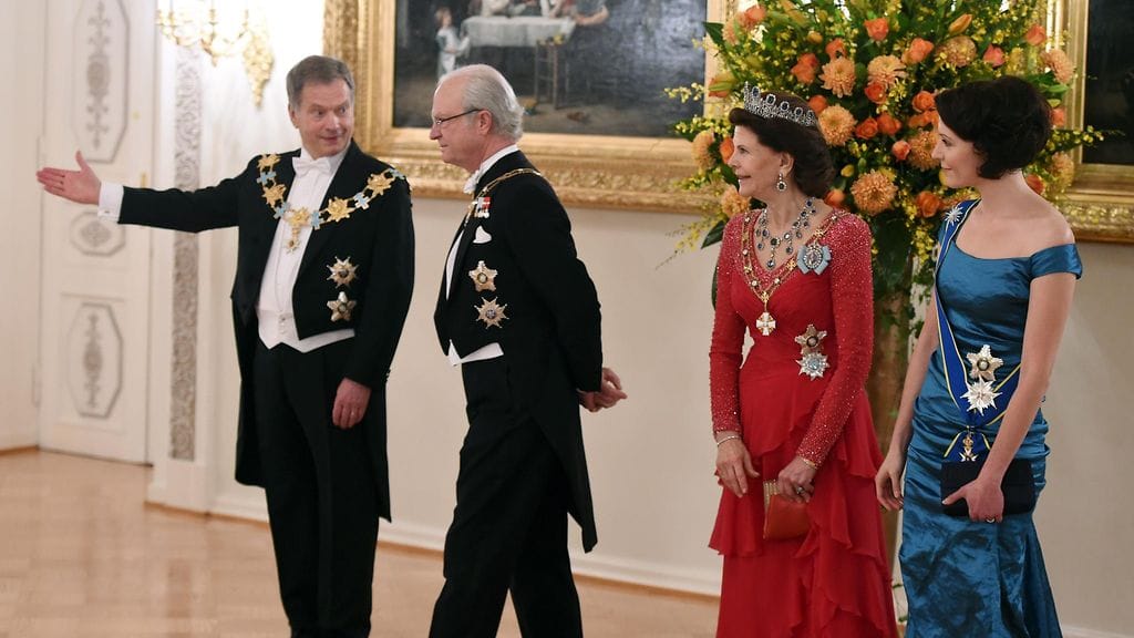 Ruotsin kuningaspari vierailemassa Presidentin linnassa.