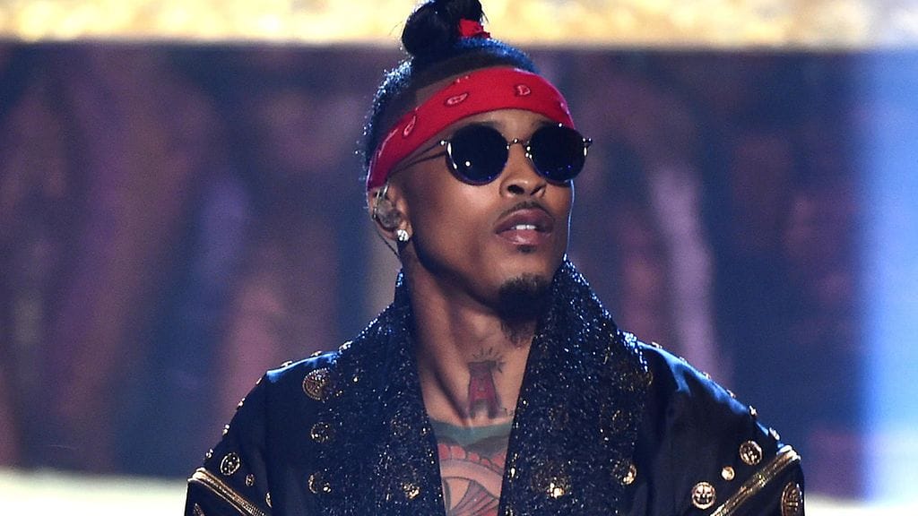 August Alsina lavalla American Music Awards -gaalassa Los Angelesissa marraskuussa 2016.