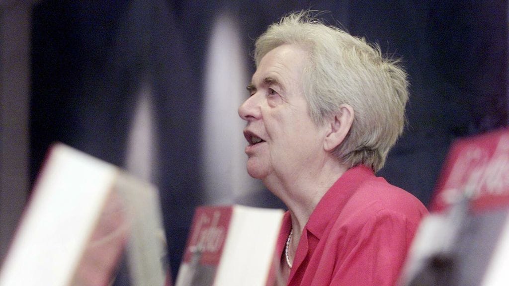 Zachovalova muistetaan etenkin puhelinraporteistaan vuoden 1968 Prahan miehityksen tapahtumista.