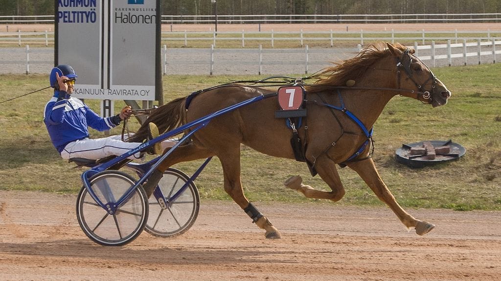 Välähdys ja Ville Korjus rikkoivat Kajaanin rataennätyksen Kainuun Ajossa tuloksella 22,7a.
