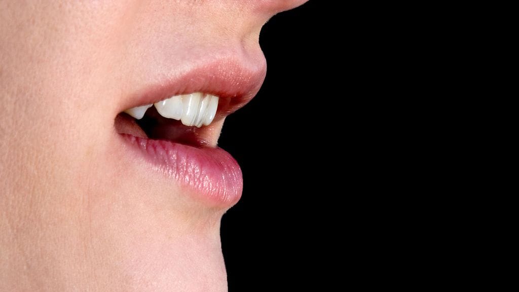 Viisaudenhampaiden puhkeaminen ei edisty enää yli 25-vuotiaana, ja se on ongelma. Kuvituskuva.