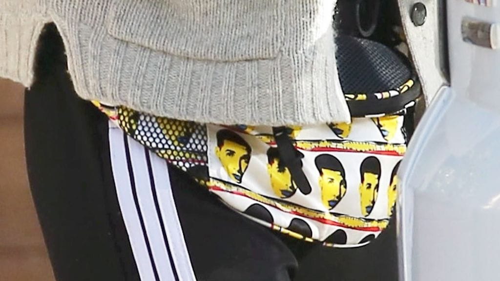 Miley Cyrusin vyölaukku, huhtikuu 2017