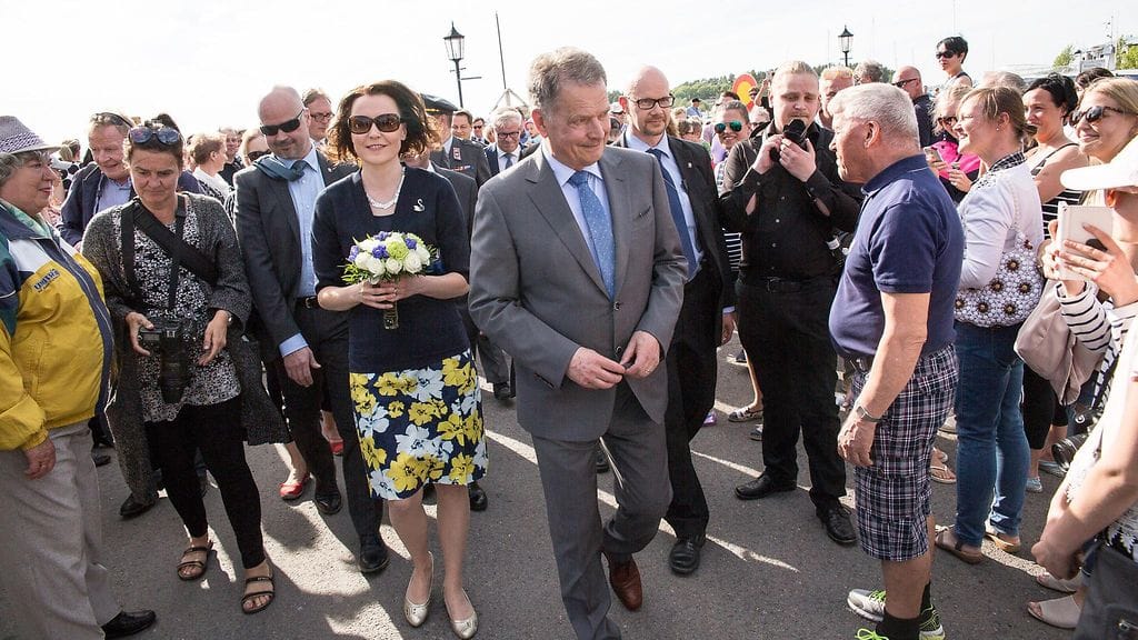 Naantalin kaupunki järjesti presidenttiparille perinteisen tervetulovastaanoton venesatamassa.