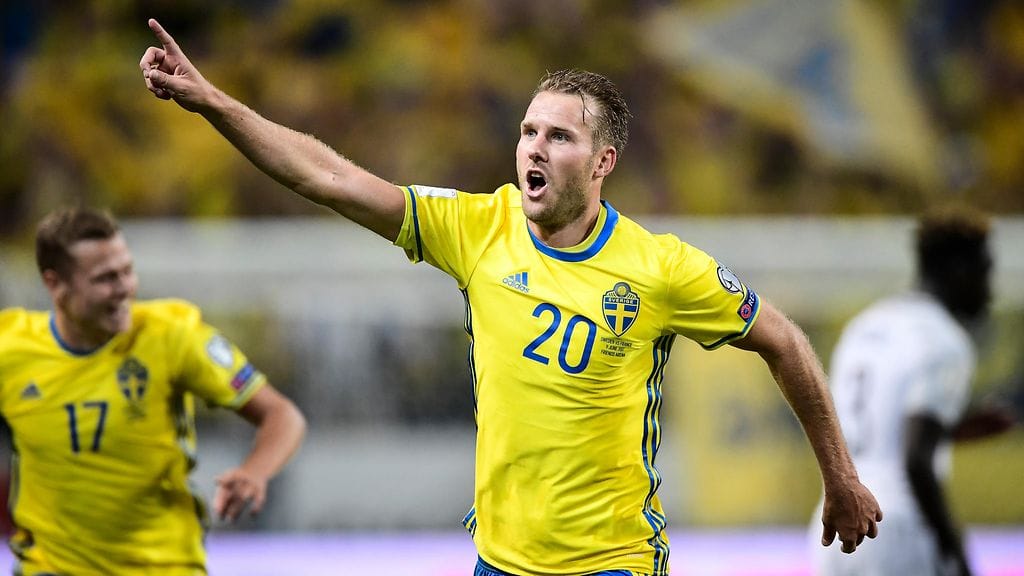 Ola Toivonen tuuletti voittomaaliaan.