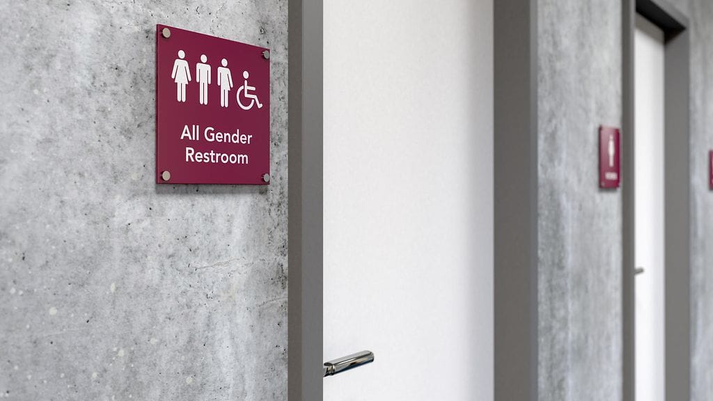 Yhä useampi wc on kaikille yhteinen.