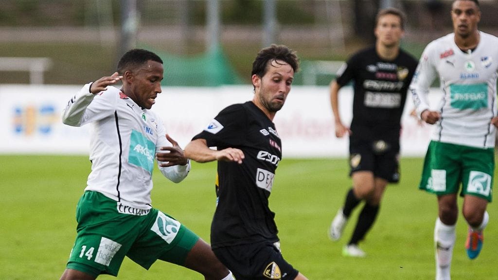 Carlos Portela Hongan paidassa vuonna 2014.