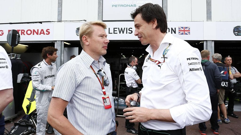 Mika Häkkinen ja Toto Wolff Monacon GP:ssä kesällä 2014.