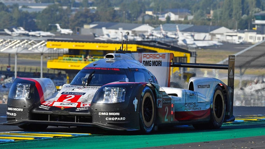 Porsche romutti Le Mansiin kovasti panostaneen Toyotan haaveet legendakisan voitosta.