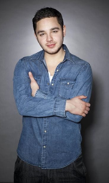 Emmerdale-näyttelijä Adam Thomas.