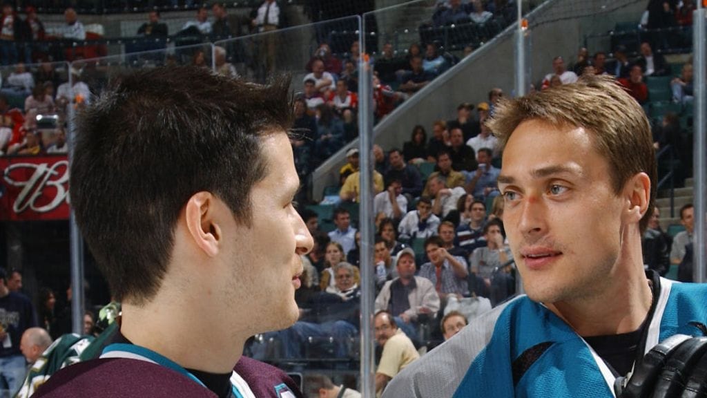 Paul Kariya ja Teemu Selänne, yhdessä jälleen marraskuussa Hall of Fame -tilaisuudessa.