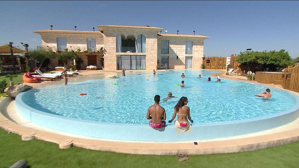 LoveIsland_eps1_001