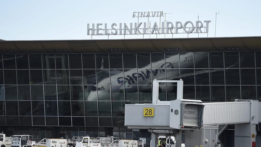 finnair lentokone lentoasema