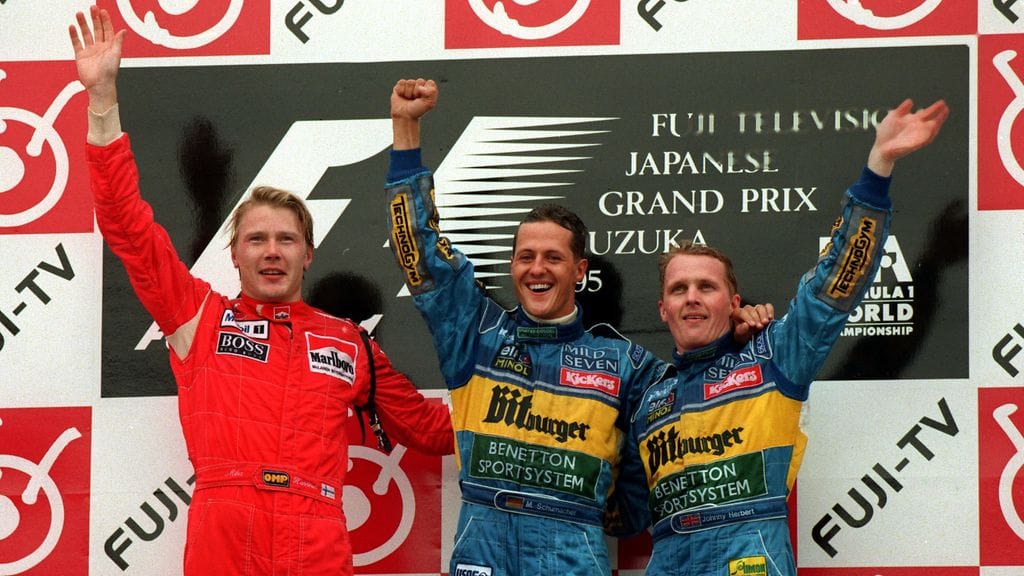 "Traktorin moottori" siivitti Häkkisen Schumacherin kanssa palkintopallille Japanin GP:ssä 1995. Mukana myös Johnny Herbert.