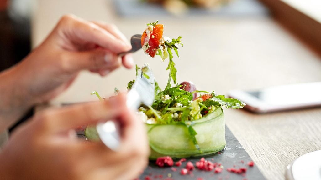 Varhaiset vaihdevuodet olivat harvinaisempia naisilla, joiden ruokavaliossa oli paljon esimerkiksi tofua, soijaa, pähkinöitä tai täysjyvätuotteita. Kuvituskuva.