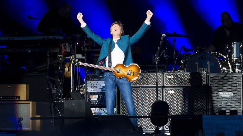 Paul McCartney lavalla kesäkuussa 2016.