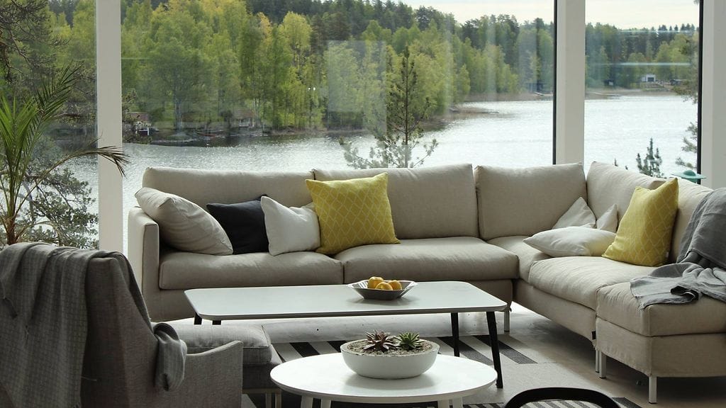 Mikkelin messualue on kauniin Saimaa-järven rannalla.