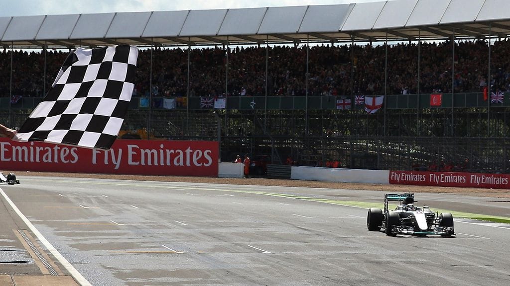 Lewis Hamilton voitti vuosi sitten kotikilpailunsa Silverstonessa.