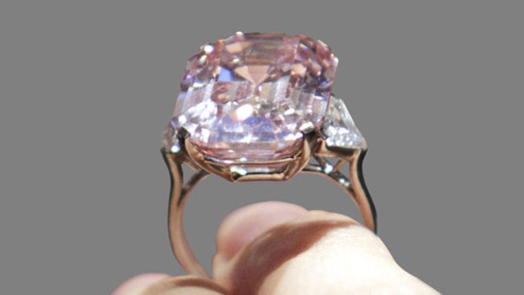Tämä timantti on 34 miljoonan euron arvoinen.