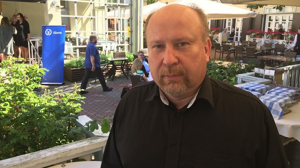 Danske Bankin pääekonomisti Pasi Kuoppamäki arvioi, että perintöveron radikaali korottaminen ei toisi valtiolle lisää tuloja. Veromuutoksen myötä ihmisten kannattaisi keskittyä kuluttamaan säästämisen sijasta.