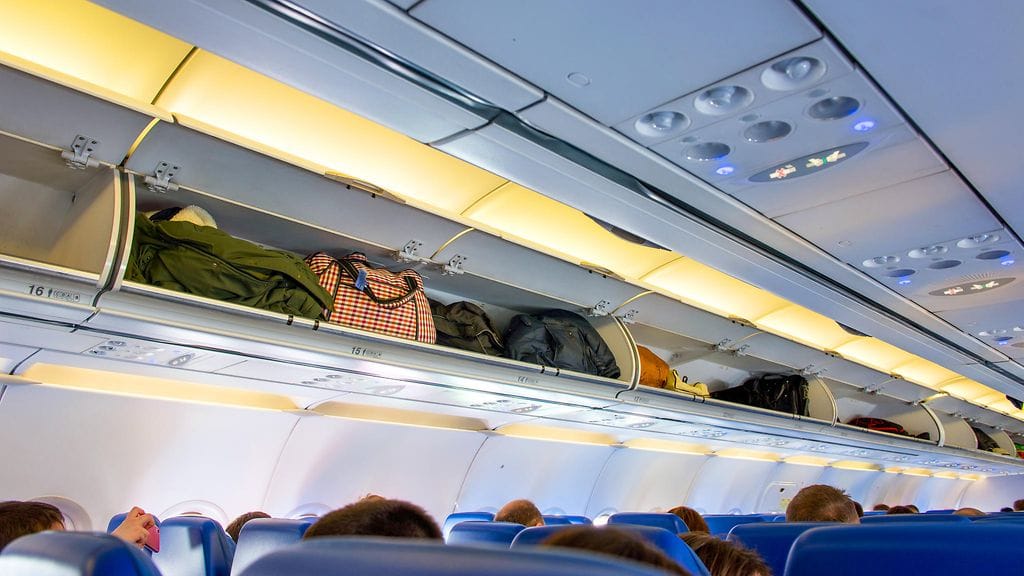 Käsimatkatavarat voivat olla hetken ainoat matkassa mukana olevat tarvikkeet, jos ruumaan mennyt laukku katoaa.