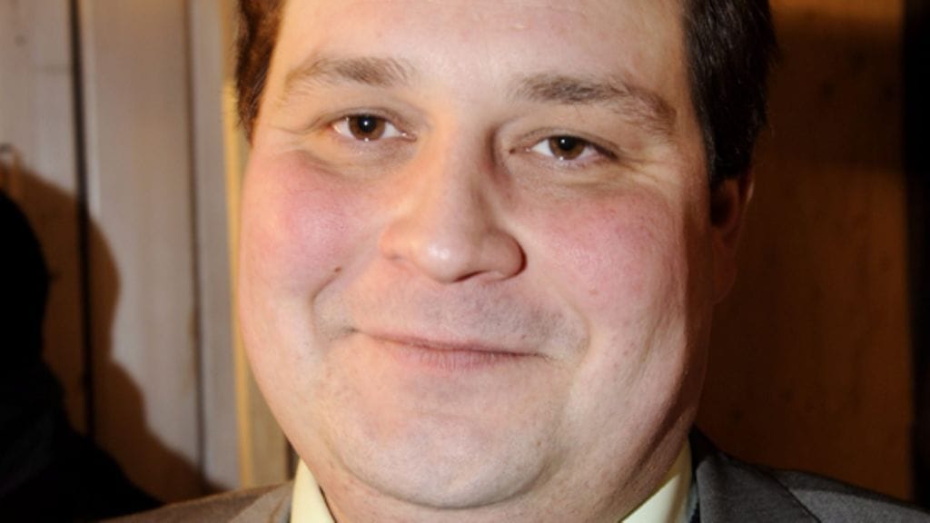 Jethro Rostedt kummastelee Diili-finalisten nokittelua.