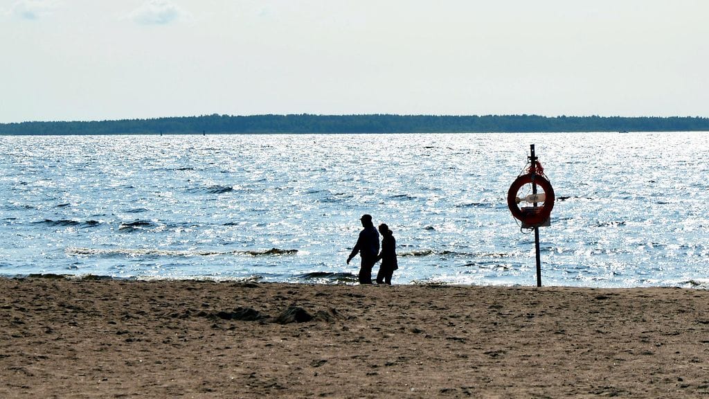 Oulun Nallikarin hiekkarantaa kuvattuna 12. heinäkuuta 2015.