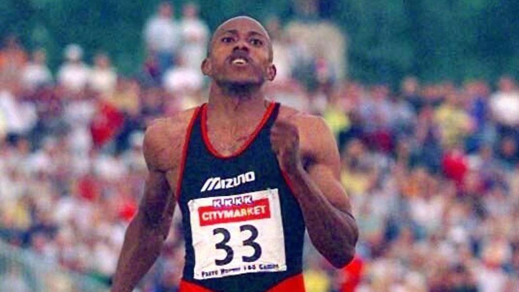 Frankie Fredericks voitti 100 metrin juoksun Paavo Nurmi Gamesissa Turussa 1997.
