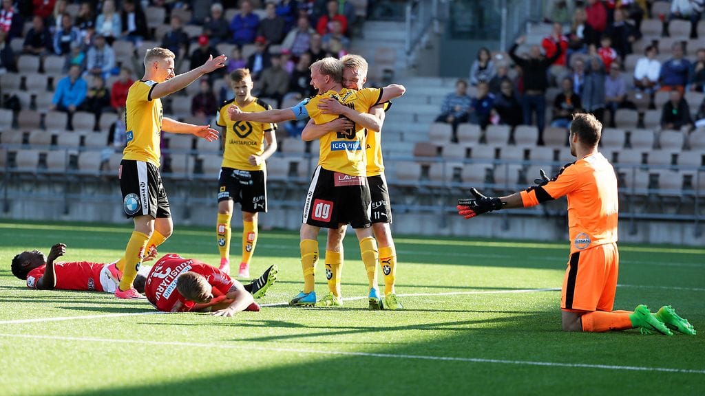 KuPS kylvetti HIFK:ta 17. heinäkuuta.