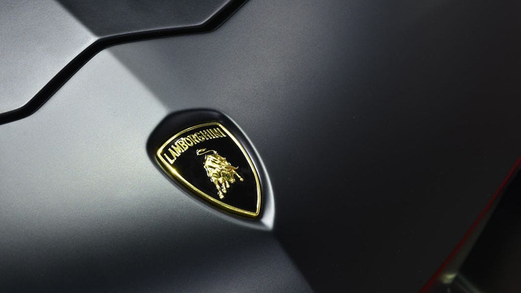 Vuokraamon mukaan auton katoaminen on iso menetys, ja he lupaavat palkita auton palauttajan avokätisesti.