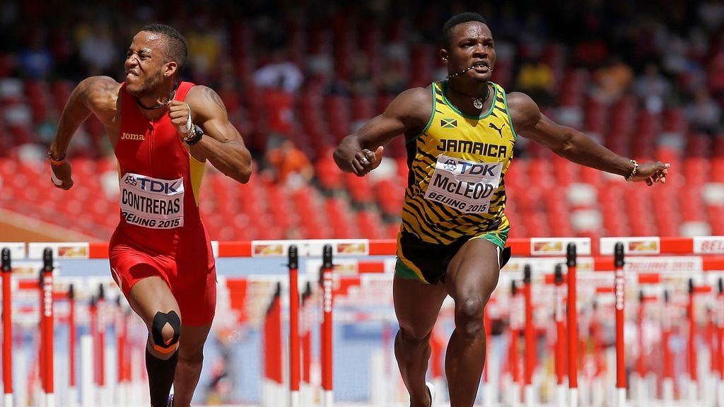 Yidiel Contreras (vas.) Pekingin MM-kisoissa kesällä 2015.