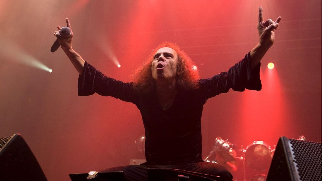 Ronnie James Dio kesäkuussa 2009, vajaa vuosi ennen kuolemaansa.