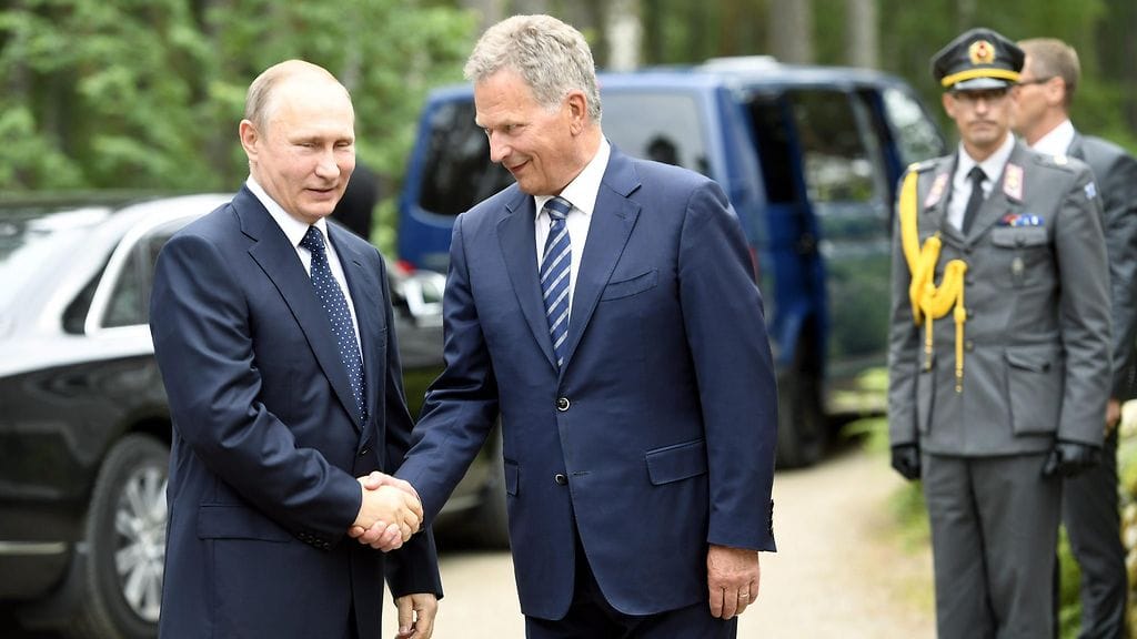 Presidentti Sauli Niinistö otti presidentti Vladimir Putinin vastaan iltapäivällä hotelli Punkaharjulla.