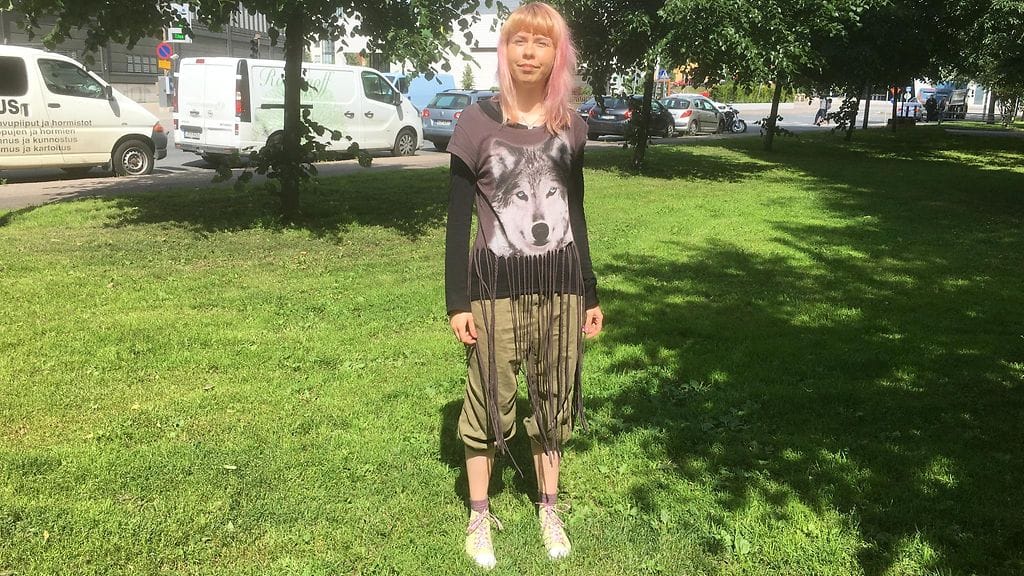 Aava Lievonen, polyamoria, nainen