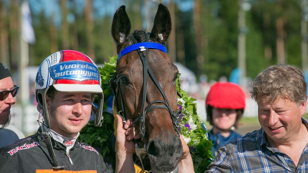 Ossi Nurmonen on tullut viime aikoina tutuksi Midnight Hourin valmentajana.