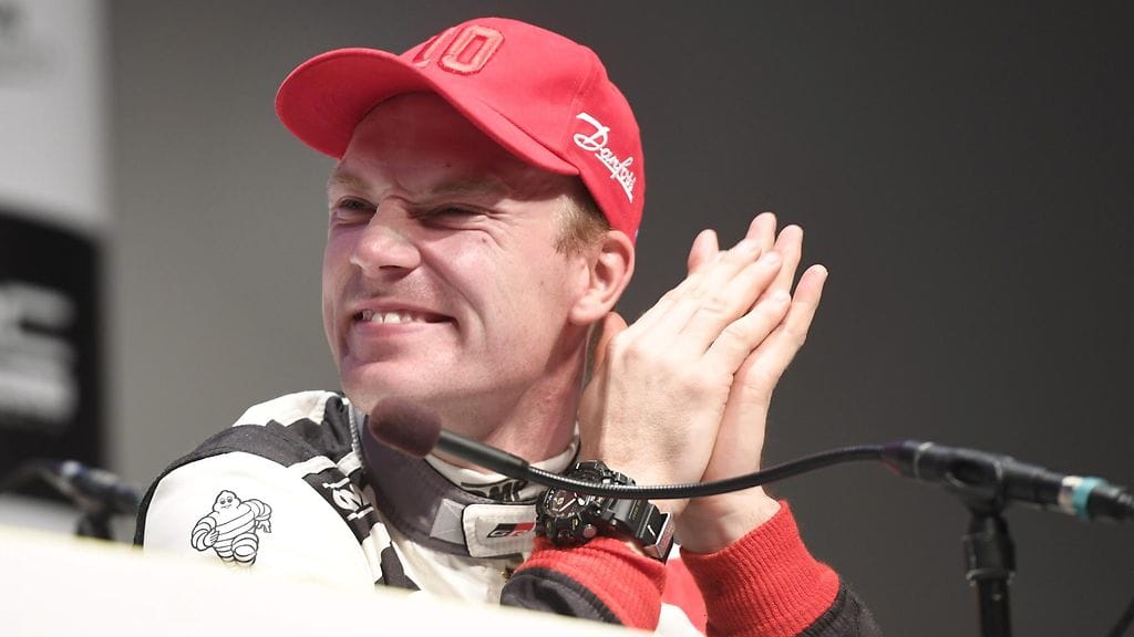 Jari-Matti Latvala lehdistötilaisuudessa ennen kilpailua.