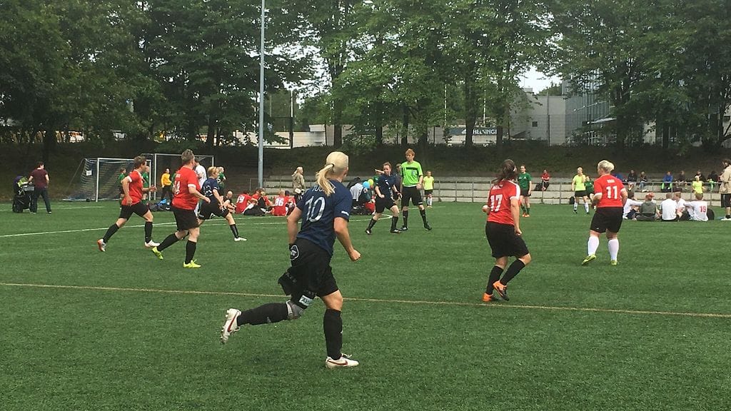 Jalkapallo, harrastukset